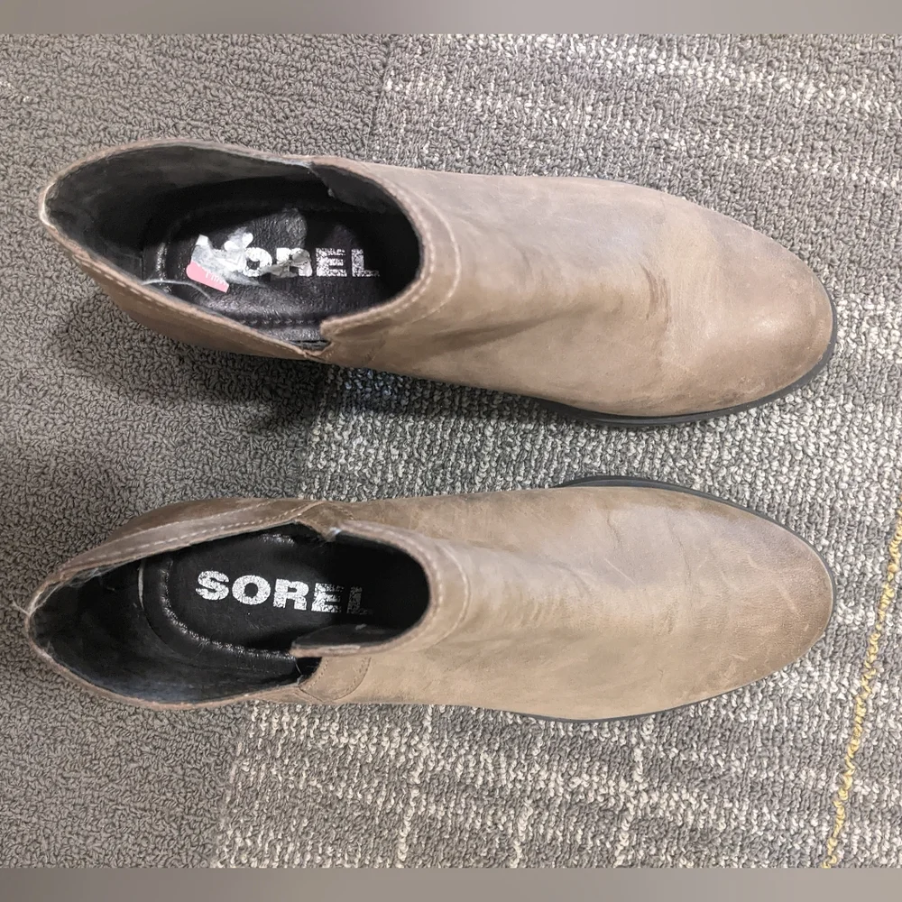 Sorel - Lolla Cut Out Bootsie Pull-On Bootie LL3264-240 | 8 | Sage Taupe Gray